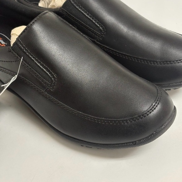Shoes - SafeTStep Women’s Size 5.5W Slip-Resistant Work Shoes Black Comfort Insole Non-S